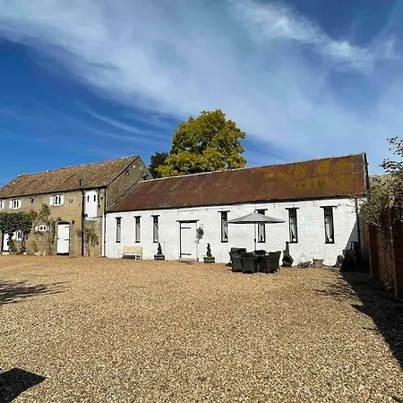 The Old Hay Barn - Games Room, Gym, Sleeps 8 Godmanchester Exterior photo