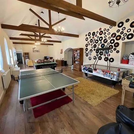 The Old Hay Barn - Games Room, Gym, Sleeps 8 Godmanchester Exterior photo
