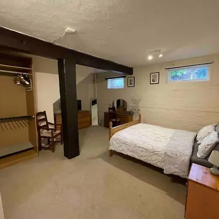 The Old Hay Barn - Games Room, Gym, Sleeps 8 Godmanchester Exterior photo