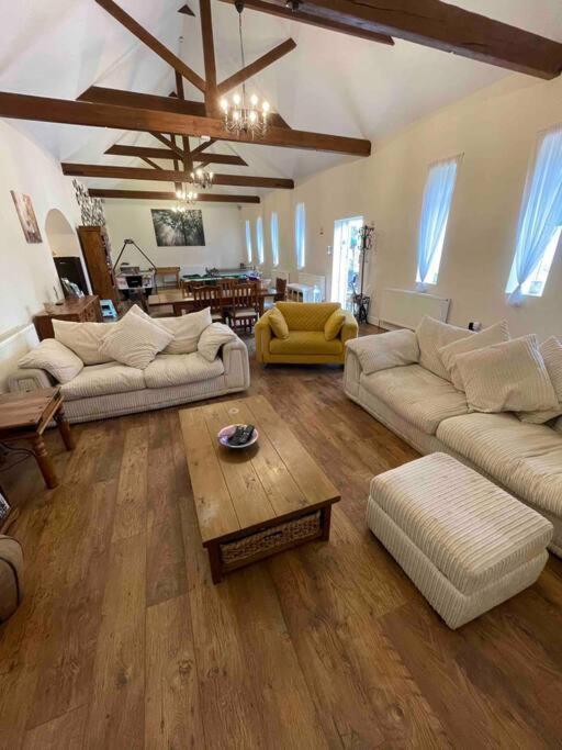 The Old Hay Barn - Games Room, Gym, Sleeps 8 Дом отдыха Godmanchester