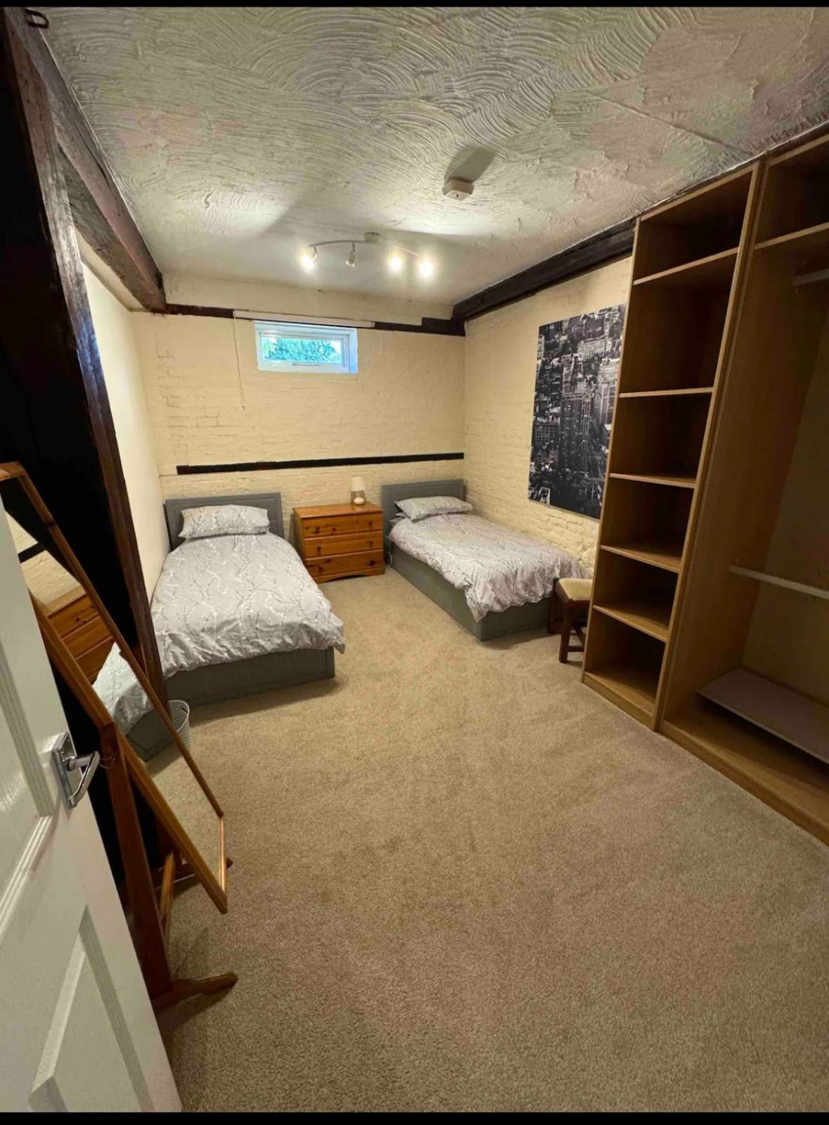 The Old Hay Barn - Games Room, Gym, Sleeps 8 *