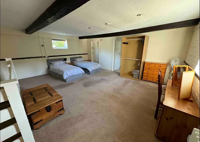 The Old Hay Barn - Games Room, Gym, Sleeps 8
